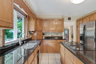 Photo 11: 1019 Donwood Dr in Saanich: SE Broadmead House for sale (Saanich East)  : MLS®# 908508