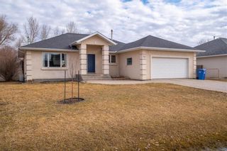 Photo 1: 30 EDELWEISS Crescent in Niverville: R07 Residential for sale : MLS®# 202407961