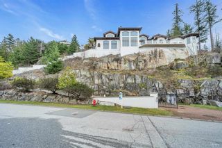 Photo 4: 5051 MEADFEILD Road in West Vancouver: Upper Caulfeild House for sale : MLS®# R2690903