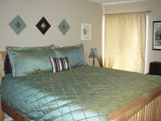Photo 9: MISSION VILLAGE Condo for sale : 2 bedrooms : 3454 Castle Glen #133 in San Diego