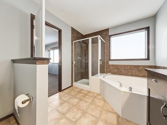 Photo 19: Photos: 298 EVEROAK Drive SW in Calgary: Evergreen Residential Detached Single Family for sale : MLS®# C3645080