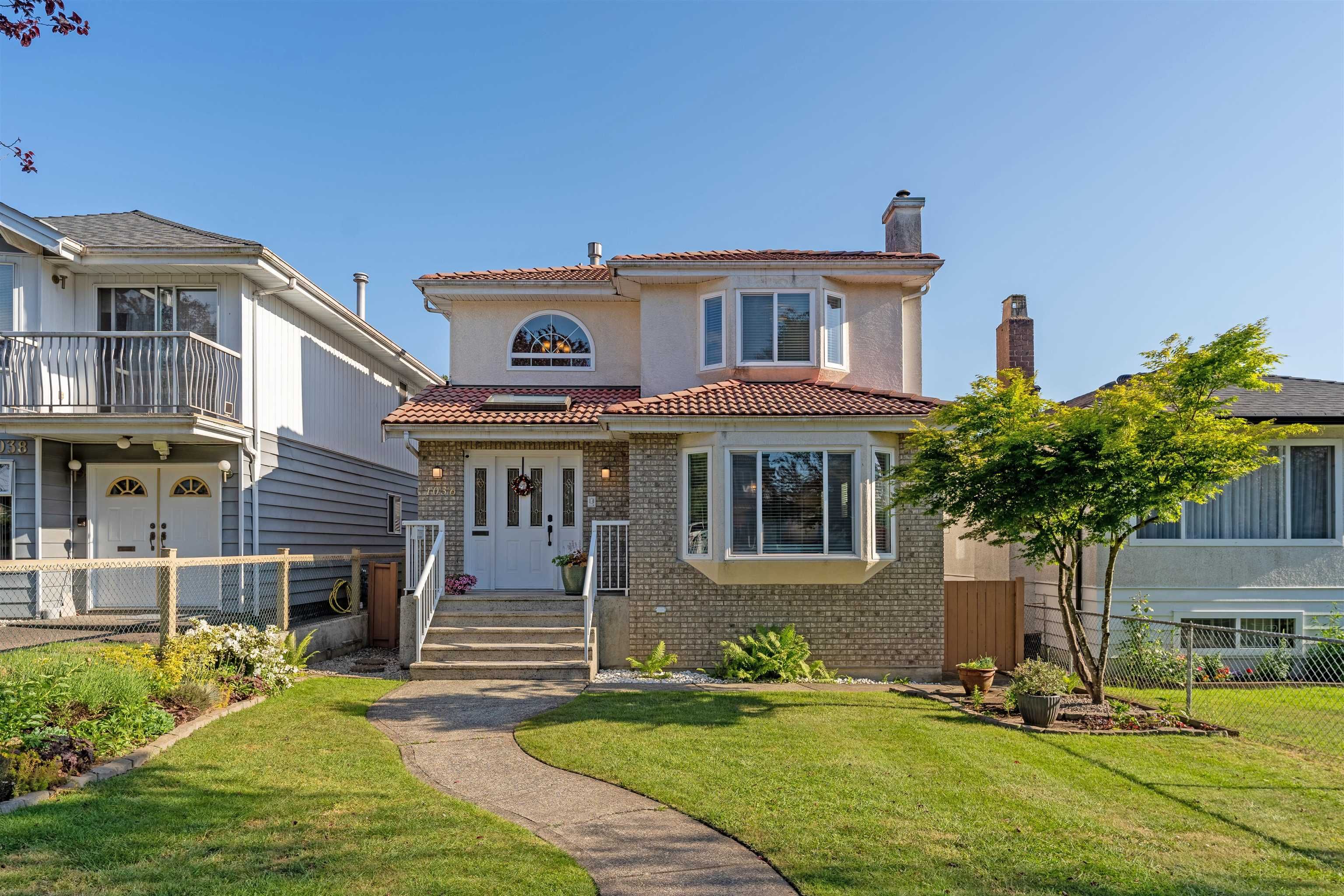 Main Photo: 1036 E 39TH Avenue in Vancouver: Fraser VE House for sale (Vancouver East)  : MLS®# R2781327