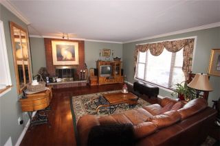Photo 2: 52 Robinson Avenue in Kawartha Lakes: Rural Eldon House (Bungalow) for sale : MLS®# X3472144