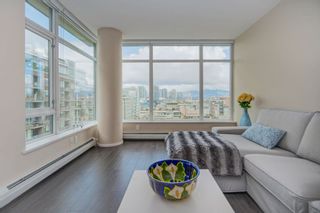 Photo 3: 1002 168 W 1ST Avenue in Vancouver: False Creek Condo for sale in "Wall Center False Creek West 2 Tower" (Vancouver West)  : MLS®# R2801389