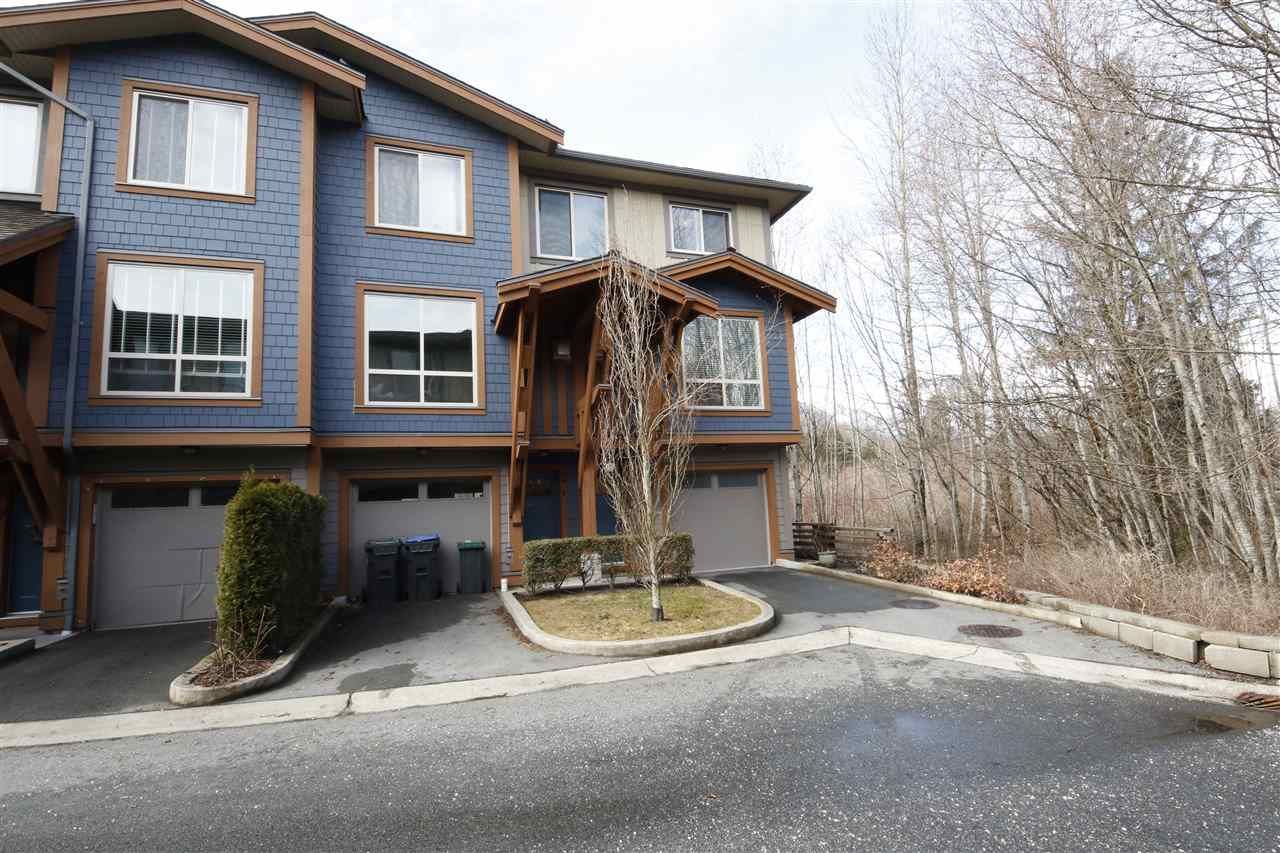 Main Photo: 43 40653 TANTALUS Road in Squamish: Tantalus Townhouse for sale in "TANTALUS CROSSING" : MLS®# R2348794
