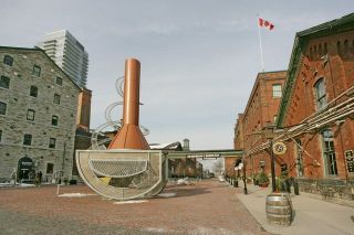 Photo 2: 1709 70 Distillery Lane in Toronto: Waterfront Communities C8 Condo for lease (Toronto C08)  : MLS®# C3927228