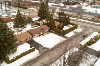 Photo 2: 68 MILLFORD AVENUE in Ottawa: House for sale : MLS®# 1376955