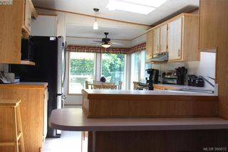 Photo 5: C 14 Chief Robert Sam Lane in VICTORIA: VR Glentana Manufactured Home for sale (View Royal)  : MLS®# 765309