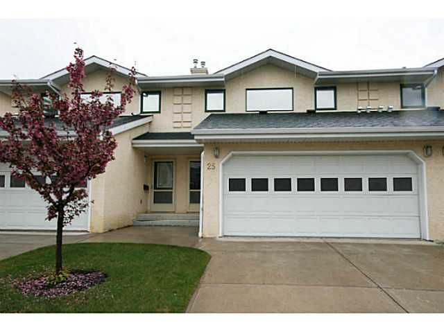 Main Photo: 25 200 SANDSTONE Drive NW in CALGARY: Sandstone Residential Attached for sale (Calgary)  : MLS®# C3570916
