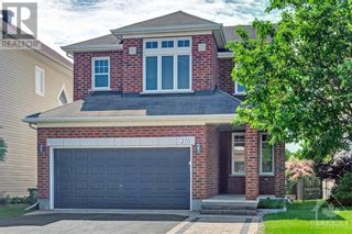 Photo 2: 270 BLACK SAGE CRESCENT in Ottawa: House for sale : MLS®# 1396176