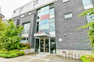 Photo 2: 410 2511 QUEBEC Street in Vancouver: Mount Pleasant VE Condo for sale in "OnQue" (Vancouver East)  : MLS®# R2461860
