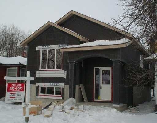 Main Photo: 127 HARTFORD Avenue in WINNIPEG: West Kildonan / Garden City Single Family Detached for sale (North West Winnipeg)  : MLS®# 2700615