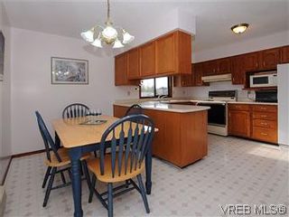 Photo 5: 4222 Carey Rd in VICTORIA: SW Northridge House for sale (Saanich West)  : MLS®# 565852