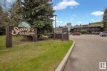 Main Photo: 103 SURREY Gardens in Edmonton: Zone 20 Carriage for sale : MLS®# E4389994