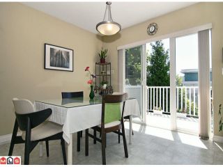 Photo 5: 28 6450 199TH Street in Langley: Willoughby Heights Townhouse for sale in "LOGANS LANDING" : MLS®# F1019917