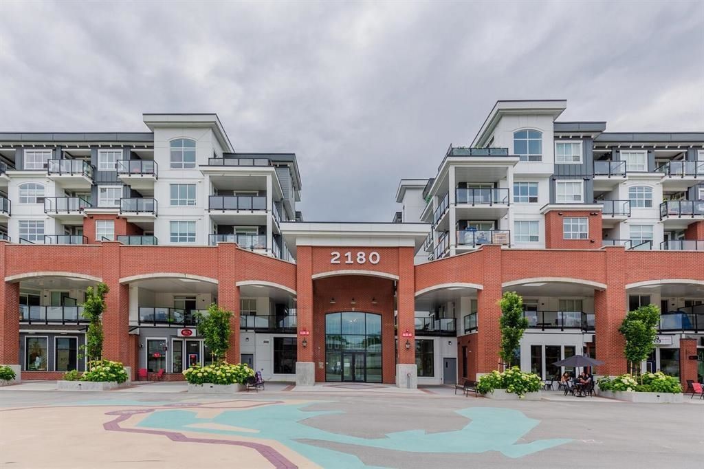 Main Photo: 3322 2180 KELLY Avenue in Port Coquitlam: Central Pt Coquitlam Condo for sale : MLS®# R2825413