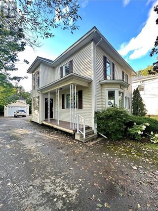 Photo 2: 110 King Street in St. Stephen: House for sale : MLS®# NB092098