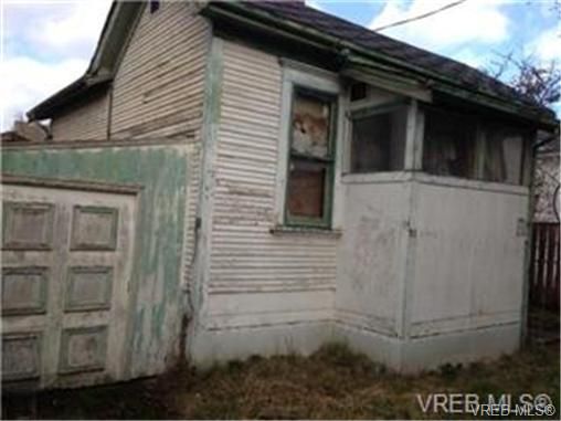 Main Photo: 1770 Adanac St in VICTORIA: Vi Jubilee House for sale (Victoria)  : MLS®# 697357