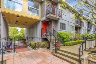 Photo 3: 201 668 W 6TH Avenue in Vancouver: Fairview VW Townhouse for sale in "Bohemia" (Vancouver West)  : MLS®# R2877235
