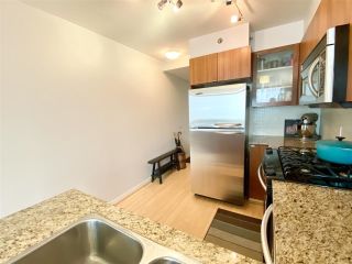 Photo 10: 606 822 SEYMOUR Street in Vancouver: Downtown VW Condo for sale (Vancouver West)  : MLS®# R2721459