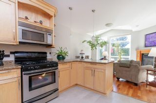 Photo 13: 6 974 Sutcliffe Rd in Saanich: SE Cordova Bay Row/Townhouse for sale (Saanich East)  : MLS®# 883584