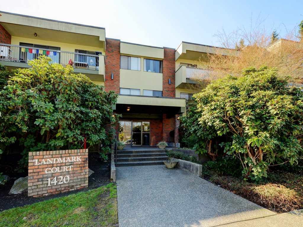 Main Photo: 203 1420 E 7TH Avenue in Vancouver: Grandview VE Condo for sale in "LANDMARK COURT" (Vancouver East)  : MLS®# R2354522