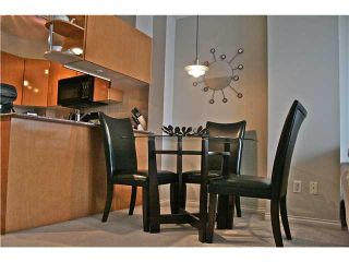 Photo 4: 2203 1189 HOWE Street in Vancouver: Downtown VW Condo for sale (Vancouver West)  : MLS®# V942683