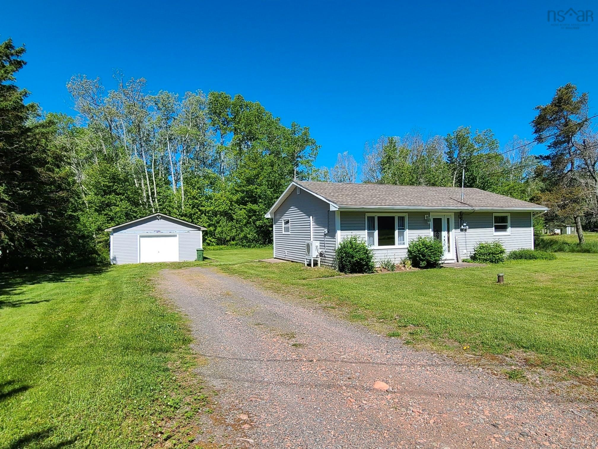 Main Photo: 319 Station Road in Great Village: 104-Truro / Bible Hill Residential for sale (Northern Region)  : MLS®# 202213160