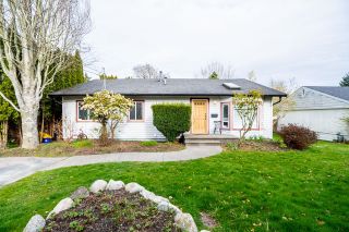 Main Photo: 1366 LEE Street: White Rock House for sale (South Surrey White Rock)  : MLS®# R2867345
