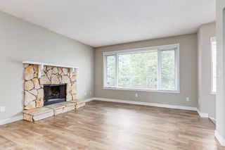 Photo 5: 20 Woodfield Green SW in Calgary: Woodbine Detached for sale : MLS®# A2021563