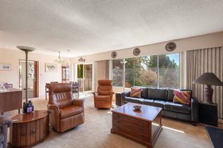 Photo 4: 2934 DRESDEN Way in North Vancouver: Blueridge NV House for sale : MLS®# R2763174
