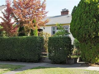 Photo 2: 2557 Vancouver St in VICTORIA: Vi Hillside House for sale (Victoria)  : MLS®# 684317