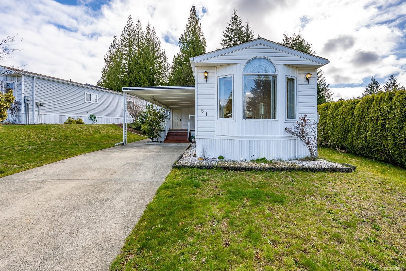 Main Photo: 51 4714 Muir Rd in Courtenay: CV Courtenay East Manufactured Home for sale (Comox Valley)  : MLS®# 929137