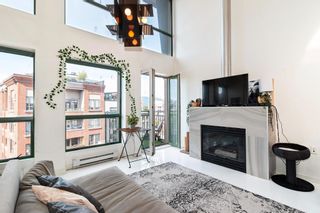 Photo 2: 512 1 E CORDOVA Street in Vancouver: Downtown VE Condo for sale in "CARRALL ST STATION" (Vancouver East)  : MLS®# R2476960