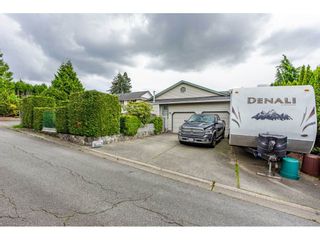 Photo 28: 6165 192 Street in Surrey: Cloverdale BC House for sale in "BAKERVIEW HEIGHTS" (Cloverdale)  : MLS®# R2456052