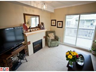 Photo 3: 168 15236 36TH Avenue in Surrey: Morgan Creek Townhouse for sale in "SUNDANCE" (South Surrey White Rock)  : MLS®# F1107820