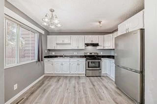 Photo 8: 162 Midbend Place SE in Calgary: Midnapore Row/Townhouse for sale : MLS®# A2133241
