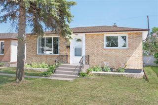 Photo 1: 1157 Inkster Boulevard in Winnipeg: Garden City Residential for sale (4G)  : MLS®# 202114219