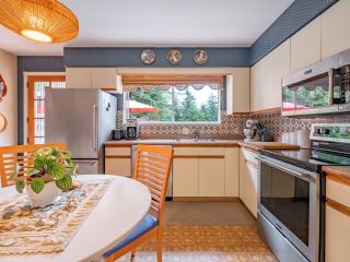 Photo 25: 2293 BERKLEY Avenue in North Vancouver: Blueridge NV House for sale in "Blueridge" : MLS®# R2710749