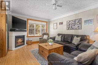 Photo 5: 36 BOND STREET E in Kawartha Lakes: House for sale : MLS®# X8228532