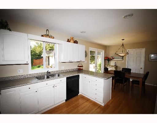 Photo 5: Photos: 464 CULZEAN Place in Port_Moody: Glenayre House for sale (Port Moody)  : MLS®# V650464