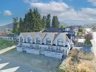 Photo 1: 103 340 2nd Ave in Ladysmith: Du Ladysmith Row/Townhouse for sale (Duncan)  : MLS®# 958124