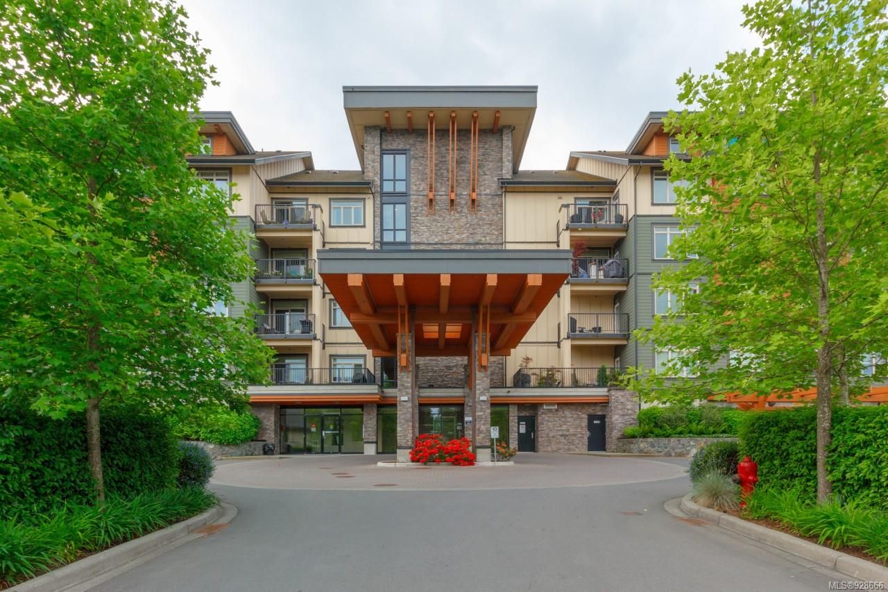 Main Photo: 503 623 Treanor Ave in Langford: La Thetis Heights Condo for sale : MLS®# 928666