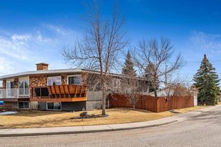 Photo 1:  in Calgary: Huntington Hills Semi Detached (Half Duplex) for sale : MLS®# A2039657