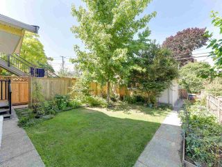 Photo 2: 295 E 24TH Avenue in Vancouver: Main 1/2 Duplex for sale (Vancouver East)  : MLS®# R2487389