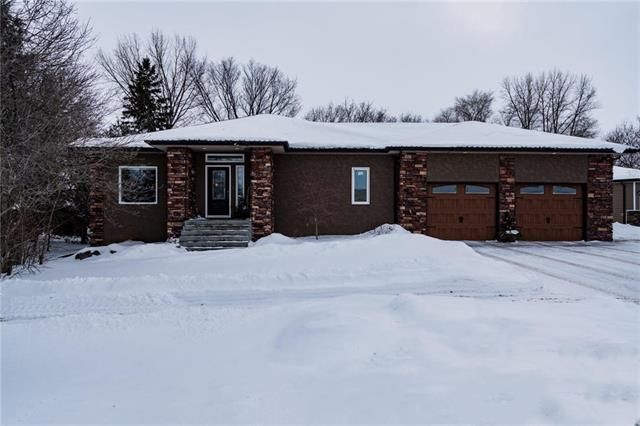 Main Photo: 418 Dumaine Road in Ile Des Chenes: R07 Residential for sale : MLS®# 1903090