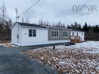Photo 1: 17 78 Campfire Lane in Wyses Corner: 105-East Hants/Colchester West Residential for sale (Halifax-Dartmouth)  : MLS®# 202318208