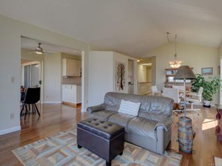 Photo 6: 418 6880 Wallace Dr in Central Saanich: CS Brentwood Bay Row/Townhouse for sale : MLS®# 913010