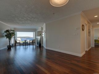 Photo 5: 402 2550 Bevan Ave in Sidney: Si Sidney South-East Condo for sale : MLS®# 860006