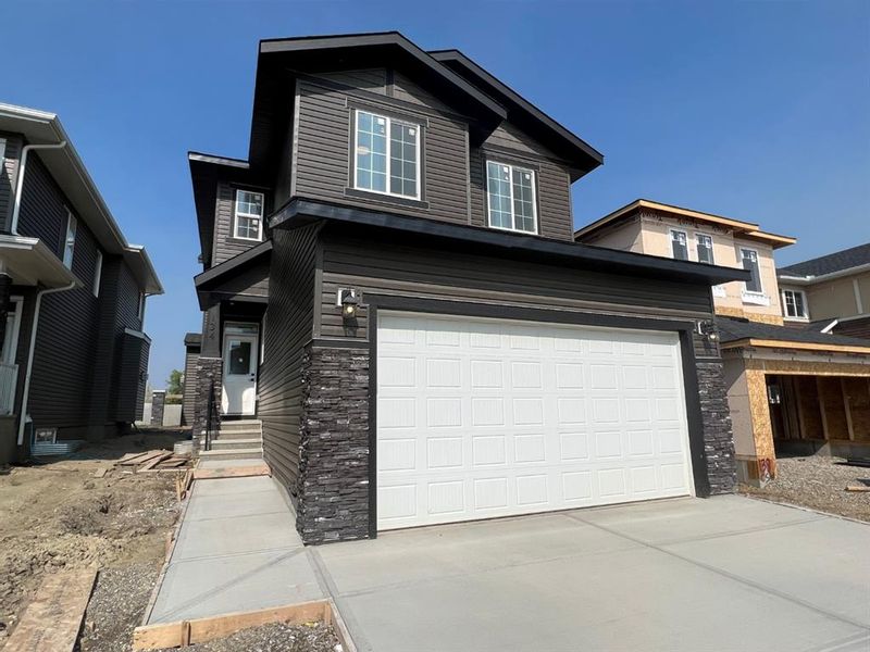FEATURED LISTING: 134 Creekside Way Southwest Calgary
